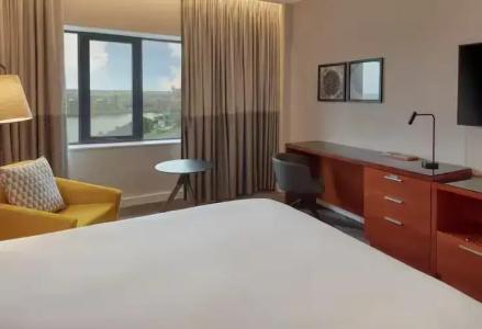 Hilton Belfast - 39