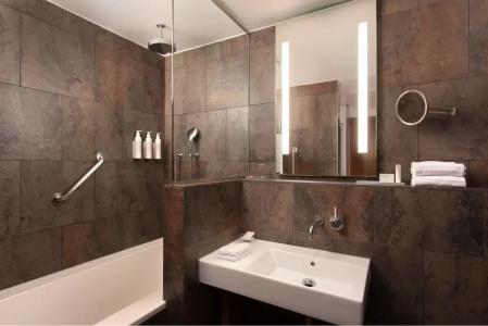 Le Meridien Barcelona - 37