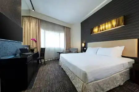 Royal @ Queens (SG Clean, Staycation Approved) - 42