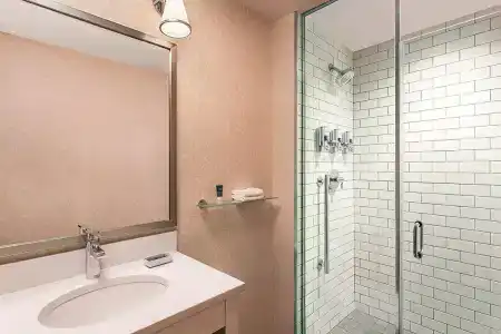 Four Points by Sheraton New York Downtown - 24