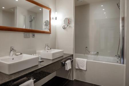 DoubleTree by Hilton Bratislava - 10