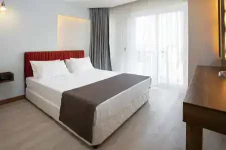 Theluna Suite - 30