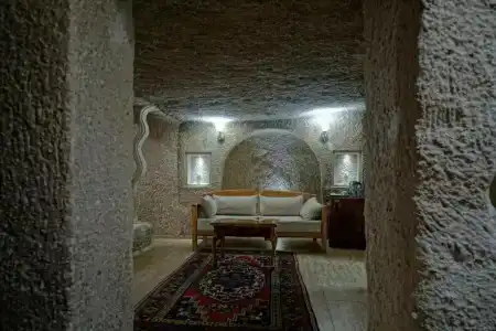 Holiday Cave - 87