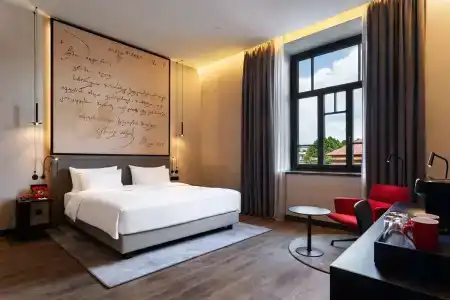 Radisson Red - 36