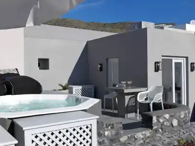Elysian Santorini - 52