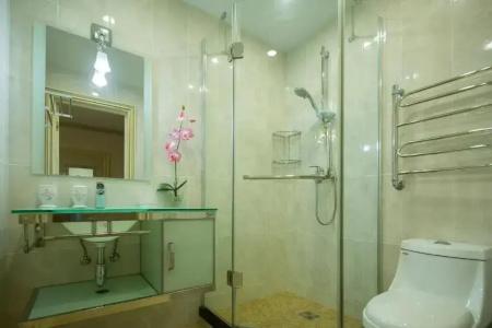 Green Hall - 26