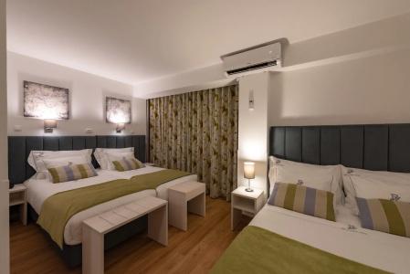 Dinya Lisbon & Lounge Bar - 14