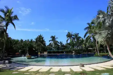 Pullman Oceanview Sanya Bay Resort & Spa - 37