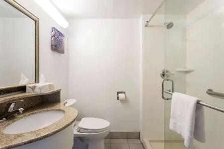 Ramada by Wyndham Virginia Beach - 13