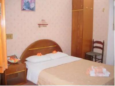 Faros Rooms & Suites - 34