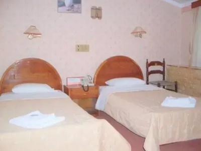Faros Rooms & Suites - 35