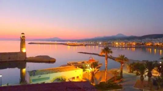 Faros Rooms & Suites - 47