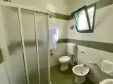 Трёхместный номер Стандарт с балконом и с частичным видом на море