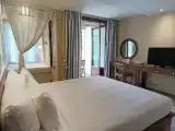 Двухместный номер Superior с балконом и с видом на реку