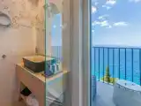 Двухместный номер Superior с балконом и с видом на море