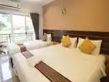 Трёхместный номер Deluxe с балконом