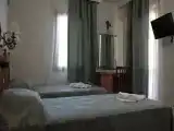 Трёхместный номер Стандарт с красивым видом из окна