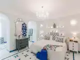 Полулюкс