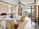 Двухместный номер St. Regis с балконом и с видом на сад