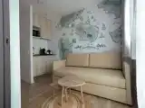 Четырёхместный номер Стандарт с видом на бассейн