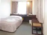 Кровать в общем номере (женский номер)