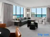 Клубный люкс с видом на озеро
