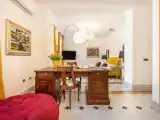 Полулюкс с балконом