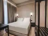 Двухместный номер Стандарт с частичным видом на море