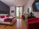 Студия с видом на сад