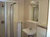 Трёхместный номер Стандарт с балконом и с видом на бассейн