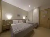Трёхместный номер Стандарт с балконом