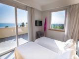 Люкс Executive с 2 комнатами с балконом и с видом на море