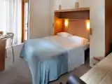 Номер Стандарт с частичным видом на море