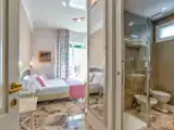 Полулюкс с балконом и с видом на озеро