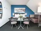 Полулюкс с балконом и с видом на озеро