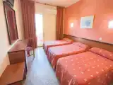 Трёхместный номер Стандарт