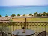 Трёхместный номер Deluxe с видом на море