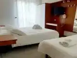 Трёхместный номер Стандарт с балконом