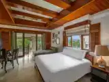Люкс семейный Hillside c 1 комнатой