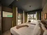 Четырёхместный номер с красивым видом из окна