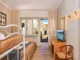 Четырёхместный номер Стандарт с балконом