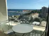 Студия с видом на море