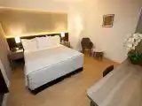 Номер Luxury с видом на улицу