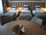 Трёхместные апартаменты с видом на парк