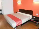 Кровать в общем номере