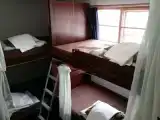 Кровать в общем номере (мужской номер)