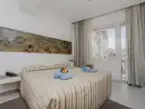 Двухместный номер с балконом и с видом на город