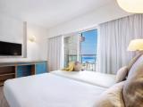 Номер Sol with side sea view