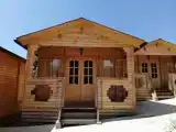Трехместный номер с собственной ванной комнатой вне номера