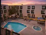 Двухместный люкс с видом на бассейн